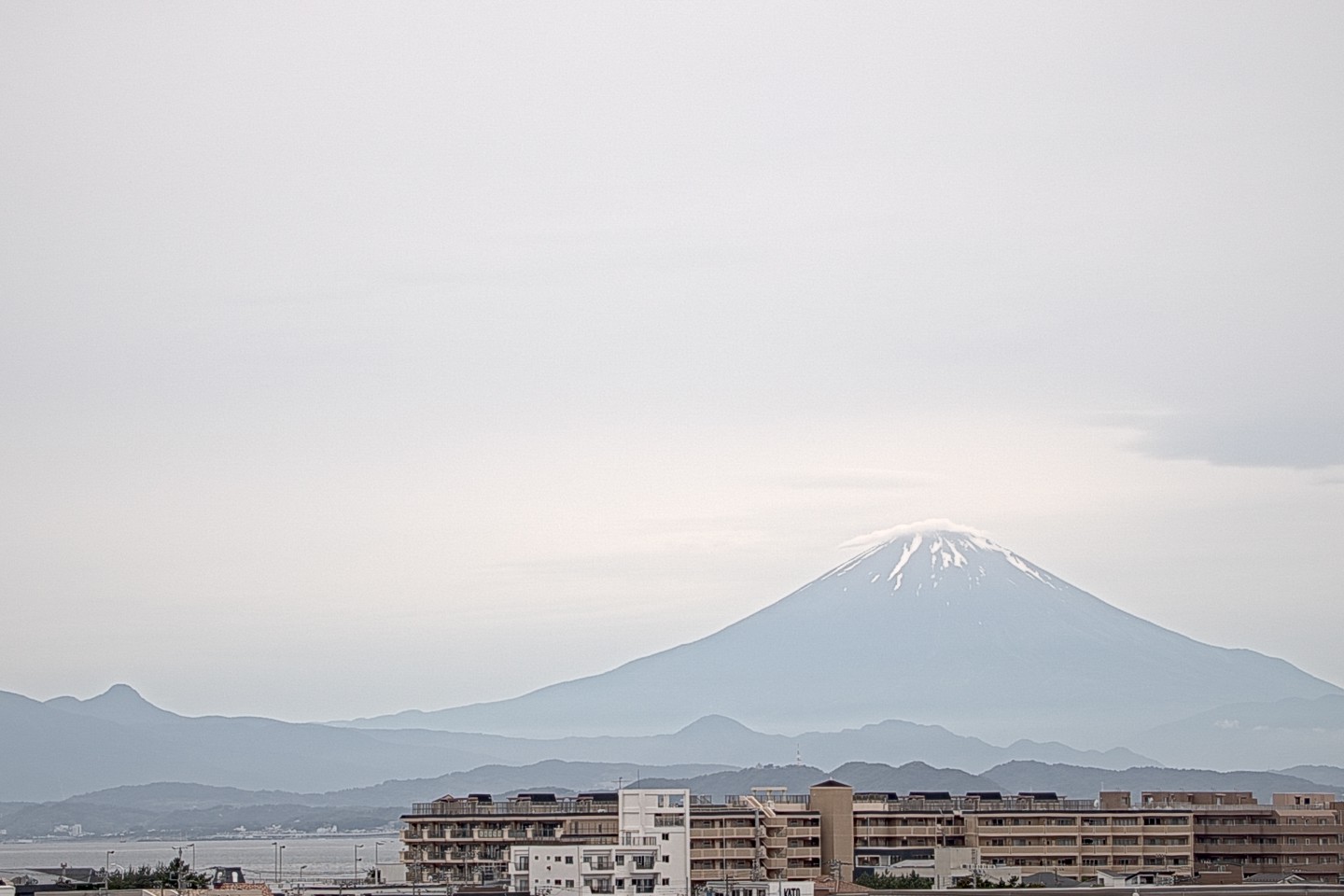 Mount Fuji Live View Camera | Kamakura-Enoshima Shonan Monorail